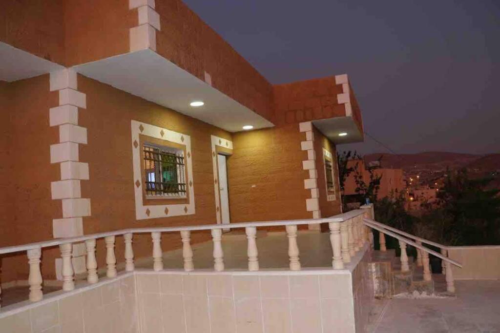 Cozy House Apartamento Wadi Musa Exterior foto